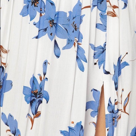 ๐LAST ONE๐ 2 Slit Maxi Dress - Picture 5 of 7